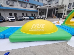 Adults open water challenge activity inflatable aqua park indoor