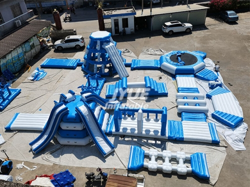 Air sealed type commercial giant inflatable floating water park with custon design