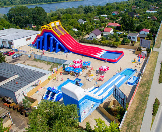 INFLATABLE WATER SLIDE